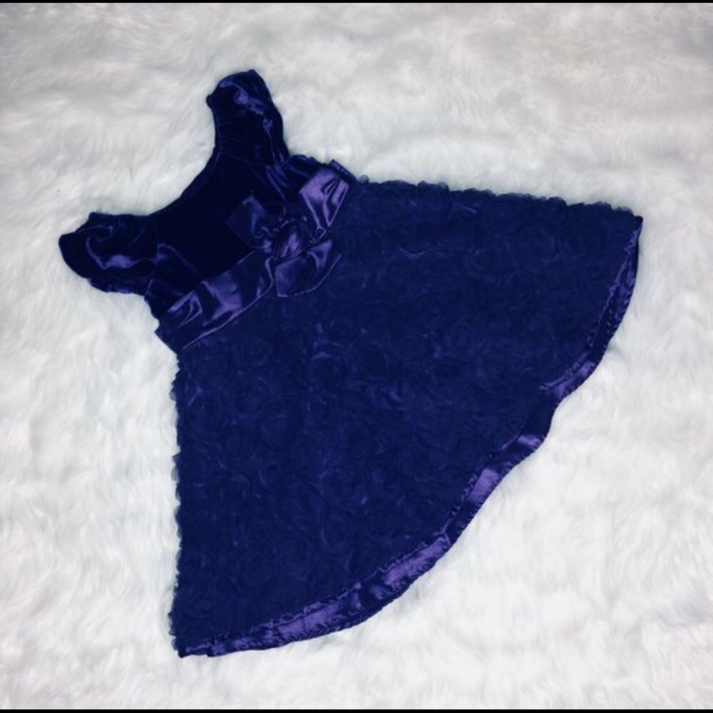 MAVEANDMEME.COM • DRESSUP@MAVEANDMEME.COM